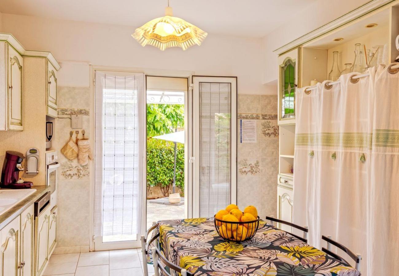 Villa Tous Conforts Avec Piscine Privee Et Acces Plage Cervione Exterior foto